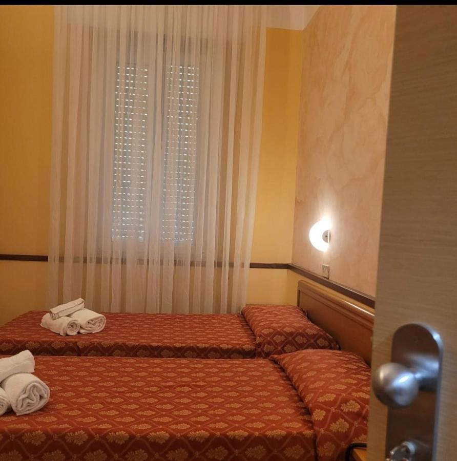 Hotel Nuovo Belvedere Rimini Kültér fotó